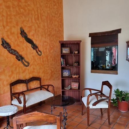 Hostal Las Rosas Salta Ngoại thất bức ảnh
