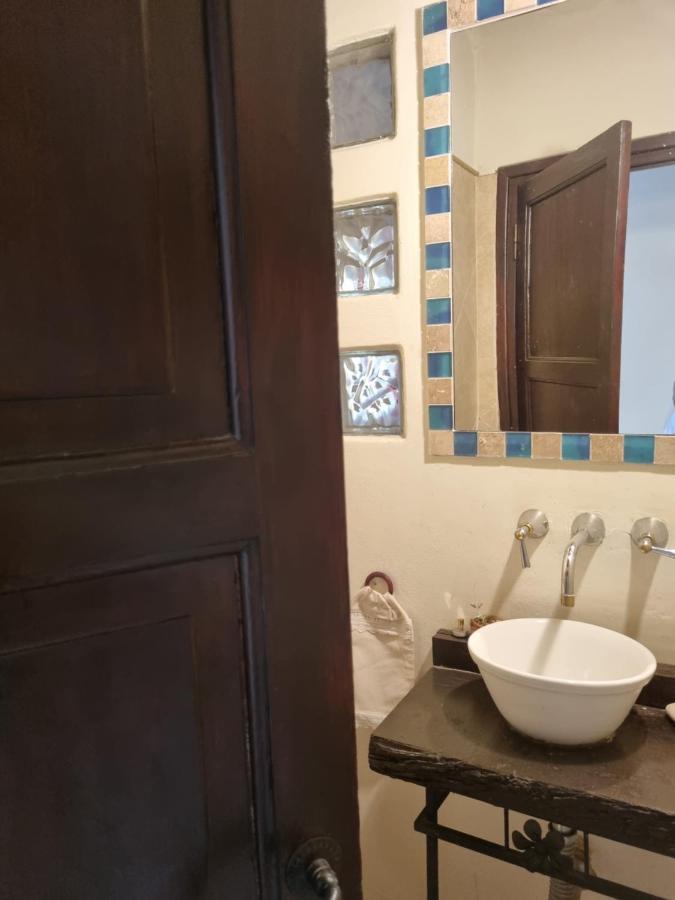 Hostal Las Rosas Salta Ngoại thất bức ảnh