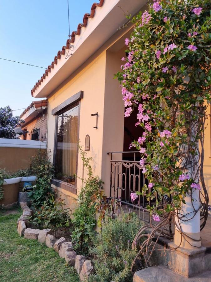 Hostal Las Rosas Salta Ngoại thất bức ảnh